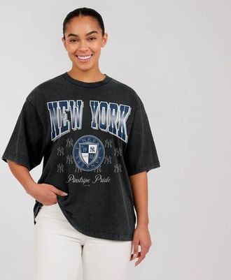 WEAR by Erin Andrews Womens WEAR by Erin Andrews Black New York Yankees Oversized Boyfriend T-Shirt at Nordstrom, Size Medium