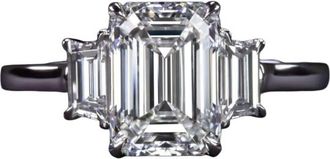 Verde 2ct IGI Lab-grown Emerald Cut Diamond Ring