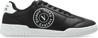 Versace Jeans Couture Sportschoenen met Gedrukt Logo - Heren - Sneakers - Zwart - 45 EU - Leer - Schoenen