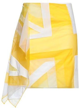 Burberry PARTES DE ABAJO - Minifaldas en YOOX.COM