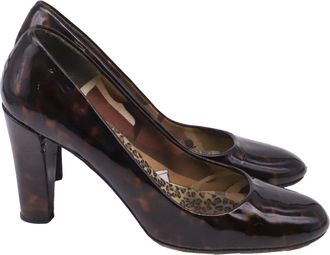 Stuart Weitzman Tortoiseshell Pumps in Brown Patent Leather