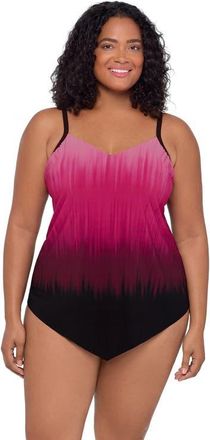 Trimshaper Hank Handkerchief Tankini Swimsuit Top in Rose Ombre at Nordstrom, Size 20W