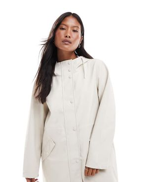 Vero Moda Petite Giacca impermeabile con cappuccio spalmata color pietra moonbeam-Neutro