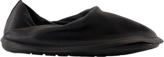 Camper Schoenen, Heren, Zwart, 40 EU, Leer, Zwarte Leren Sneakers met Messing Details