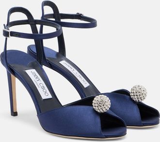 Jimmy Choo London Sandalias Sacora de sat&eacute;n adornadas