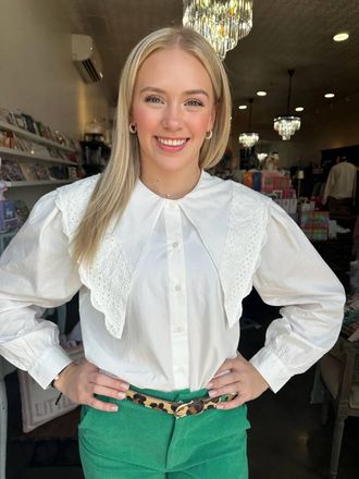 Compa&ntilde;&iacute;afant&aacute;stica Polly Button Down Shirt In White