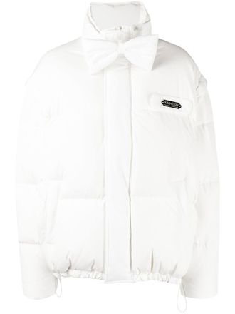 Kimhekim logo-patch puffer jacket - White