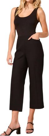 Tribal Flatten It Pull-On Cuffed Capris In Black
