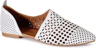 Diba Papy Russ Perforated Flat in Off White at Nordstrom, Size 10Us