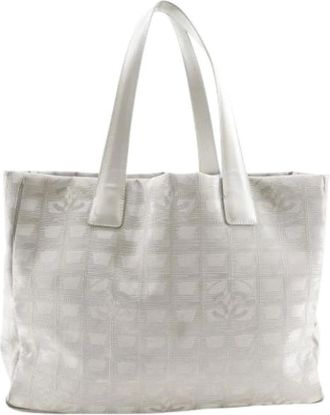 Chanel Pre-owned Tote Bags, female, Gray, Size: ONE SIZE Pre-owned Nylon Tote Bag