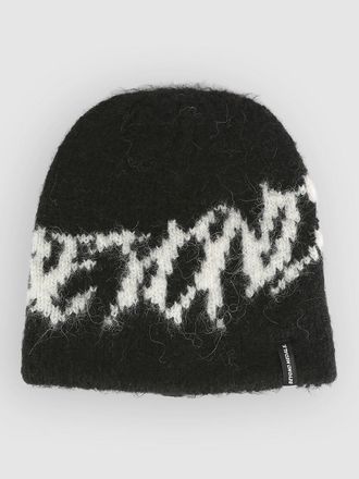 Beyond Medals. Fluffy Beanie schwarz