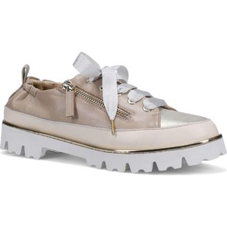 Ron White Ninazee Ultralight Lace-Up Sneaker in Duneplatin at Nordstrom Rack, Size 7.5Us / 38Eu