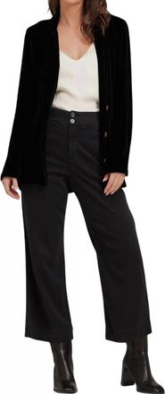 Bella Dahl Notch Collar Belted Blazer In Black
