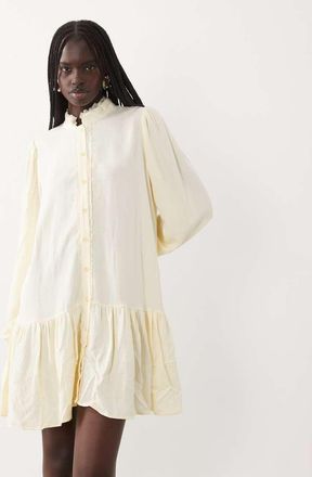 Miss Selfridge vestito grembiule con colletto alla coreana color burro-Giallo