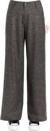 Drew Amrya Pant In Granite