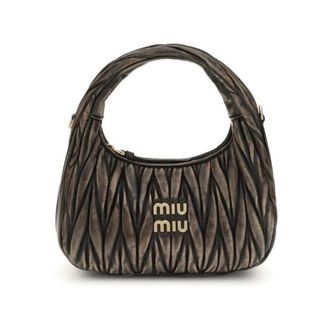 Miu Miu Wander Matelass&eacute; Mini Tote - Dames - Tassen - Bruin - Maat: ONE Size Zijde