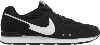 Nike Venture Runner Running Shoes in Black/Black/White Men