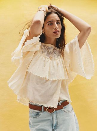 Icone Womens Ruffled crocheted-neck T-shirt