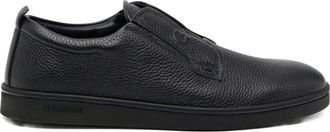 Ferragamo Mocassini in pelle con logo inciso - Nero