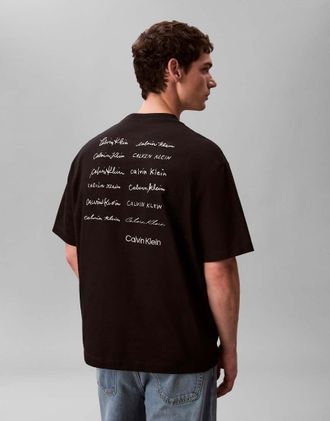 Calvin Klein Jeans T-shirt vestibilit&agrave; comoda nera con grafica-Nero
