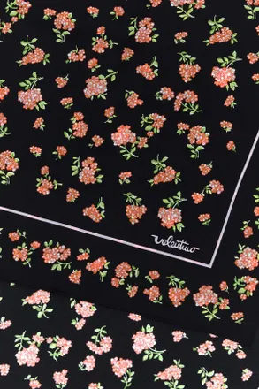 Valentino Garavani Womens Shawls Black Silk