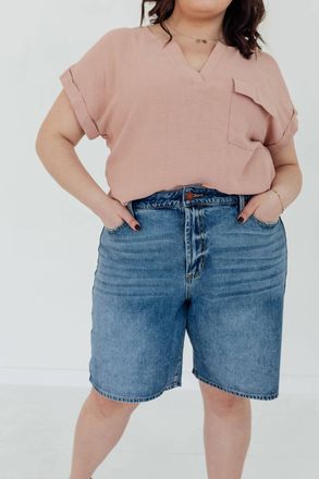 Sneak Peek Carmel Bermudas In Medium Wash