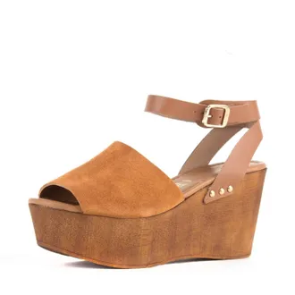 Seychelles Womens Forward Wedge Sandal In Cognac