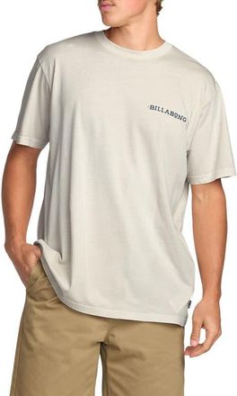 Billabong Praise Haze Graphic T-Shirt in Chili at Nordstrom, Size Large