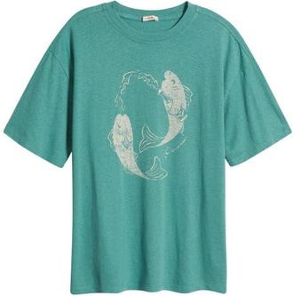 Marine Layer Fish Graphic Oversize Hemp Blend T-Shirt in Palm at Nordstrom, Size X-Large