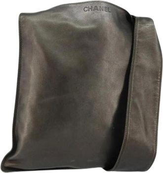 Chanel Pre-owned Cross Body Bags, female, Gray, Size: ONE SIZE Pre-owned Leather chanel-bags
