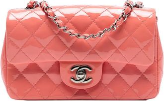 Chanel Borsa a tracolla Classic rettangolare mini con battente e finitura lucida 2015-2016 - Rosa