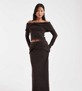 4th + Reckless Petite Gonna lunga in maglia color cioccolato con dettaglio attorcigliato in coordinato-Marrone