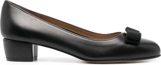 Ferragamo Black Vara 1 Timeless Leather Pumps