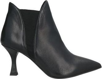 Isabelle Paris Ankle boots