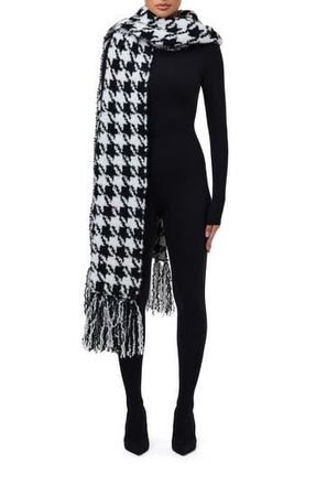 Naked Wardrobe Houndstooth Check Boucl&eacute; Fringe Scarf in Houndstooth Black/White at Nordstrom Rack
