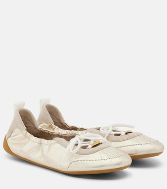 Chlo&eacute; Chlo&eacute; Chlo&eacute; Kick metallic leather flats