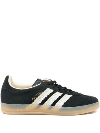 adidas Gazelle suede three-stripe sneakers - women - Calf Suede/Calf Leather/Rubber/Polyurethane - 9.5 - Black