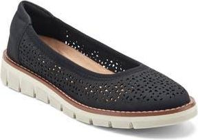 Easy Spirit Victori Perforated Slip-On Sneaker in Black at Nordstrom Rack, Size 9.5
