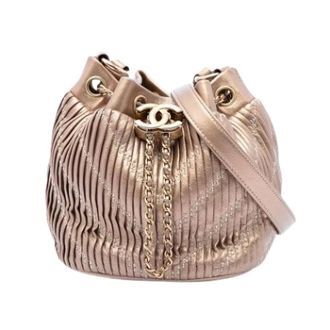 Chanel Pre-owned Pleated Lambskin Bucket Bag - Dames - Pre-owned - Beige - Maat: ONE Size Leer