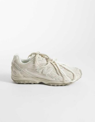 New Balance 204L - Sneakers in camoscio bianco sporco