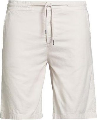 Guess Shorts & Bermuda Shorts