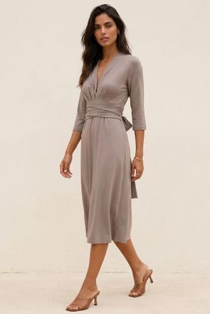 M&oacute;veis Conquista Elegante midi-jurk van jersey met wikkeltaille