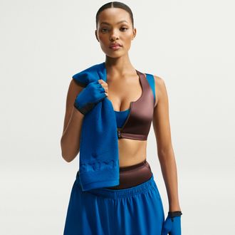 Nike SKIMS Small Towel in Blue | S1016142-410