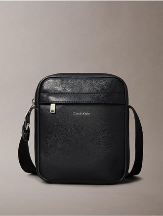 Calvin Klein Mens Micro Pebble Reporter Bag - Black