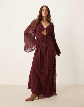 Asos Vestito midi a pieghe bordeaux plumetis con laccio sul davanti-Rosso