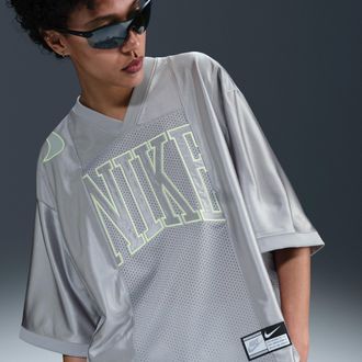 Nike Womens Nike Sportswear Oversized Short-Sleeve Graphic Jersey in Grey | HJ0280-077