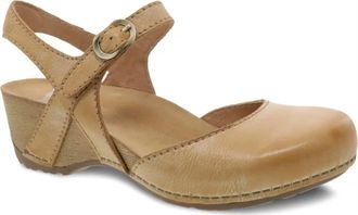 Dansko Womens Tiffani Milled Burnished Mules In Tan
