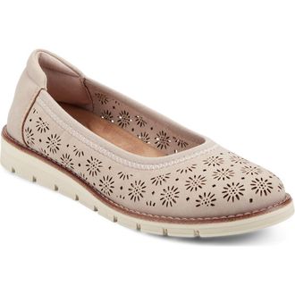 Easy Spirit Keliann Flat in Medium Natural at Nordstrom, Size 9.5