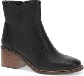 BareTraps Calloway Block Heel Bootie in Black at Nordstrom Rack, Size 8.5