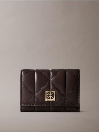 Calvin Klein Womens Quilted Zip Wallet - Brown